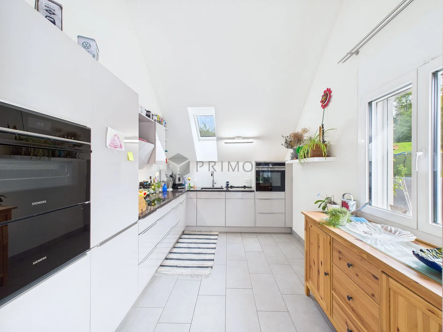 Affordable dream home in the Zurich Oberland with light, air, and plenty of storage space - Photo 2 of 13