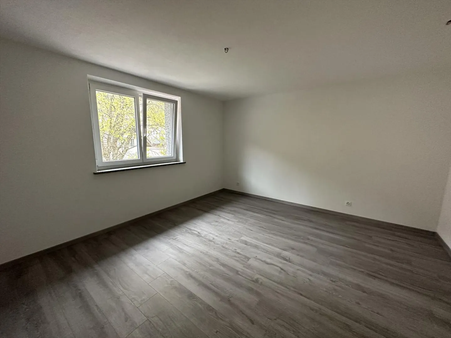 Villa 4,5 Zimmer - Foto 7 von 12