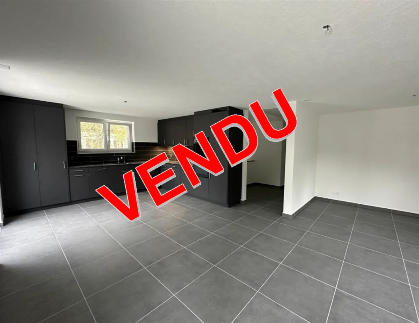 Villa 4,5 Zimmer - Foto 1 von 12