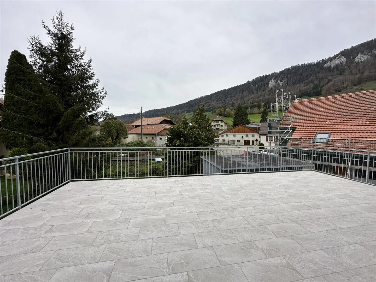 Villa 4,5 Zimmer - Foto 4 von 12