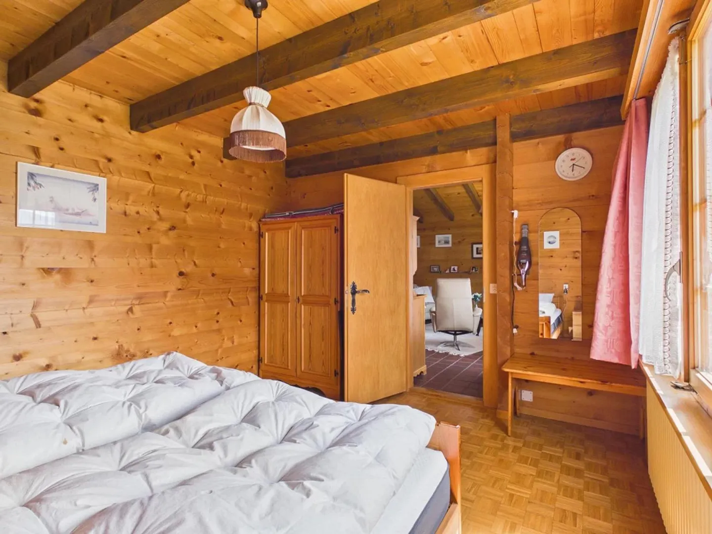 Exclusive chalet in sunny location with a view in Ernen - Photo 11 of 18