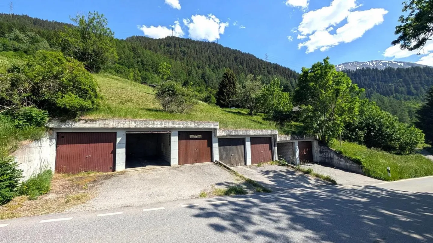 Exclusive chalet in sunny location with a view in Ernen - Photo 18 of 18