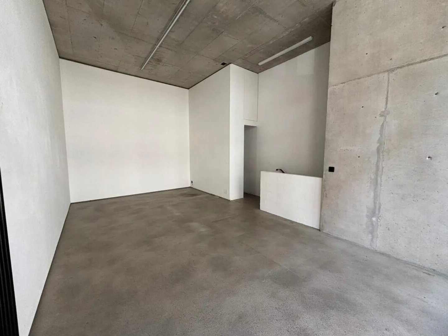 75 m2 commercial arcade in downtown - Photo 1 of 8