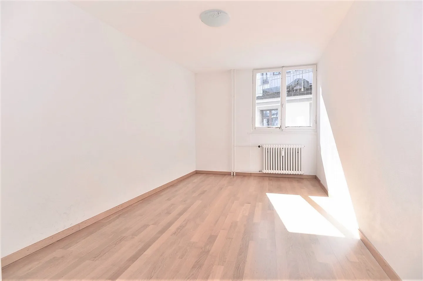grosszügige 4.5 Zimmer-Wohnung im Gallus-Quartier - Foto 7 di 8