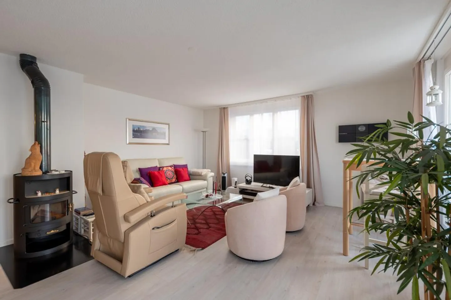 Arrive... looking at the lake! - Photo 3 of 6