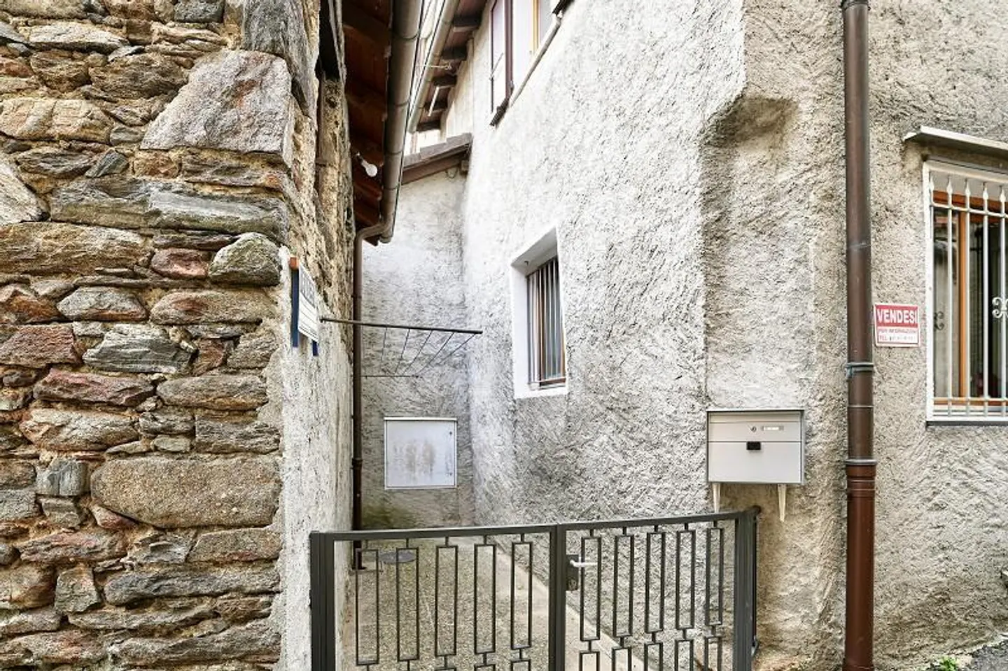 3 1/2-Zimmer-Dorfhaus mit Terrasse   |    casa di 3 1/2 locali nel ... - Photo 6 sur 15