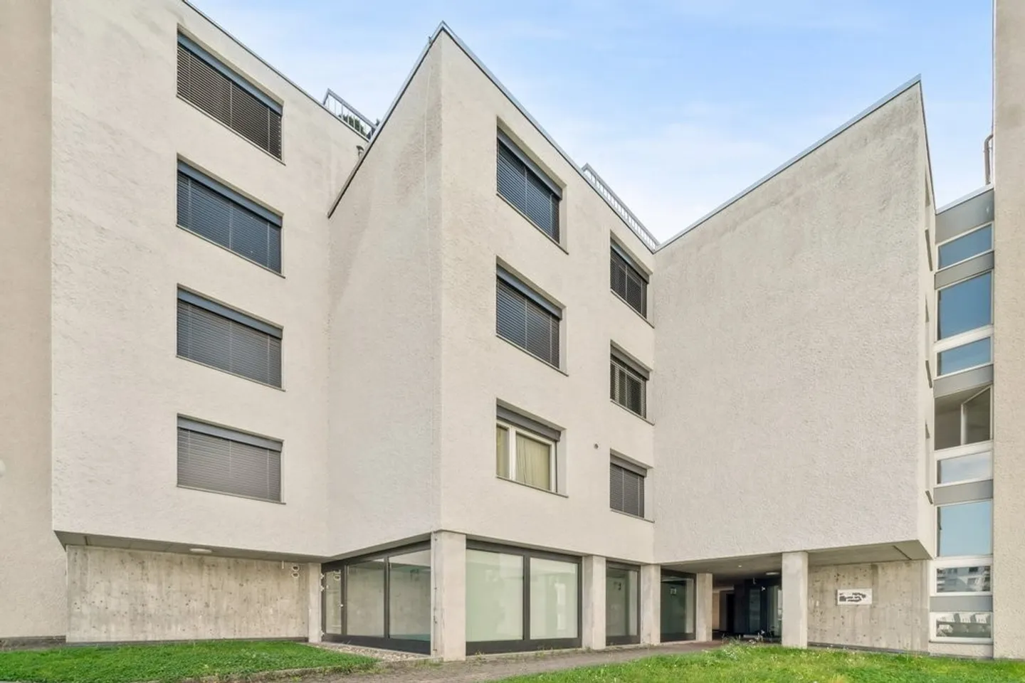 Apartment for rent - Photo 1 of 7