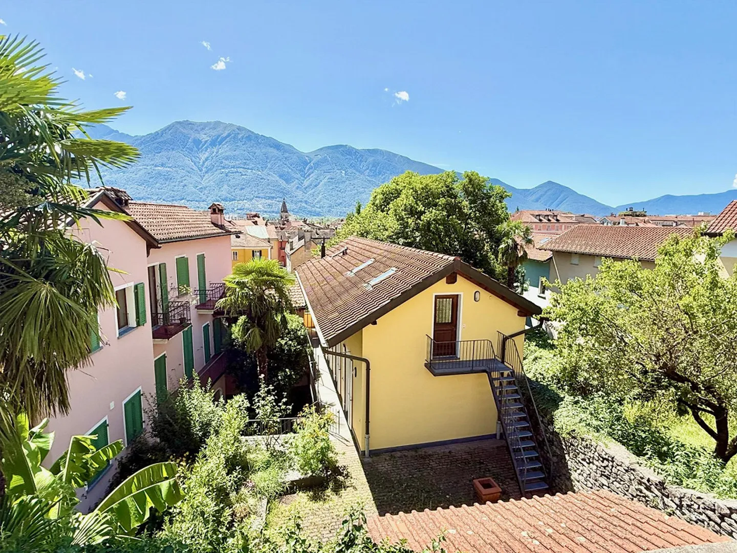 Eine Oase der Ruhe in der Altstadt von Locarno - Foto 7 von 21