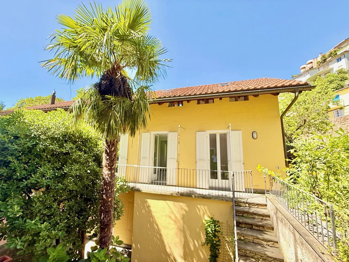 Eine Oase der Ruhe in der Altstadt von Locarno - Foto 9 von 21