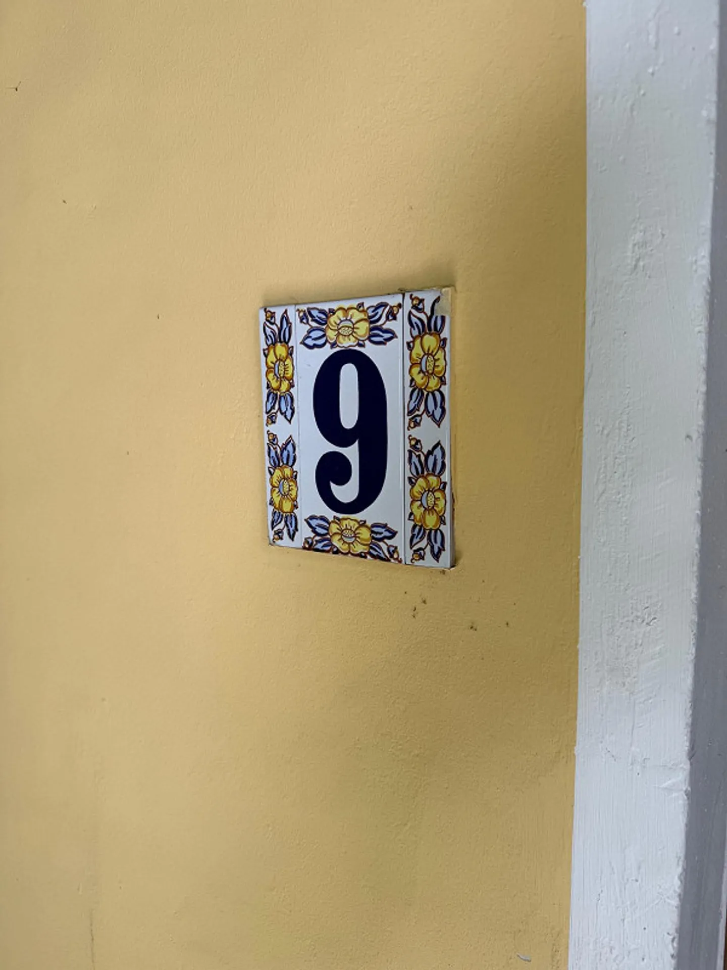 Eine Oase der Ruhe in der Altstadt von Locarno - Foto 21 von 21