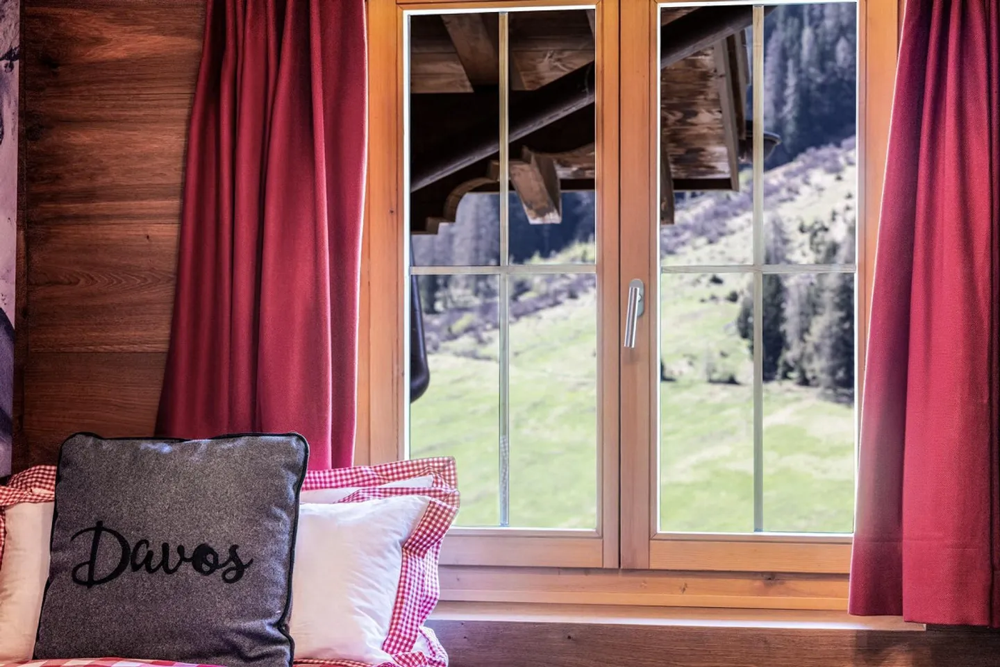 Stilvolles Chalet mit beeindruckendem Blick - Foto 10 von 13
