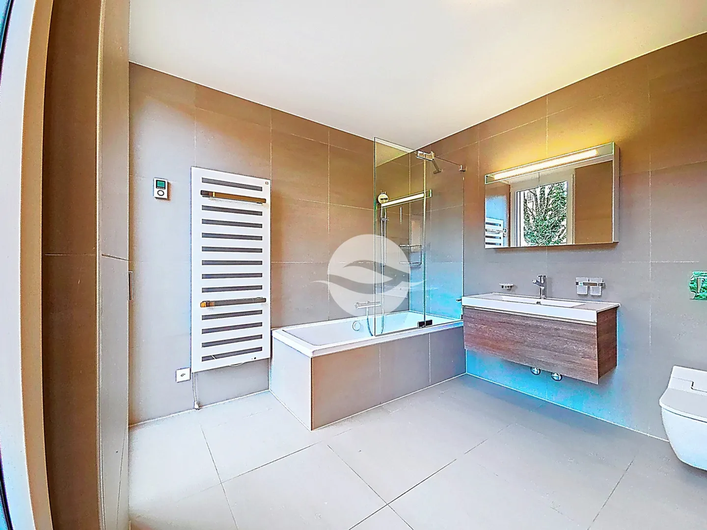 Splendida sistemazione di alta classe con ampia terrazza, a pochi passi dal lago - Foto 10 di 11