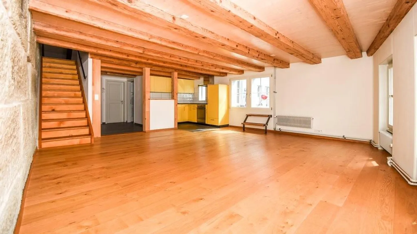 Galeriewohnung mit grosser Dachterrasse in der Berner Altstadt - Foto 3 von 11