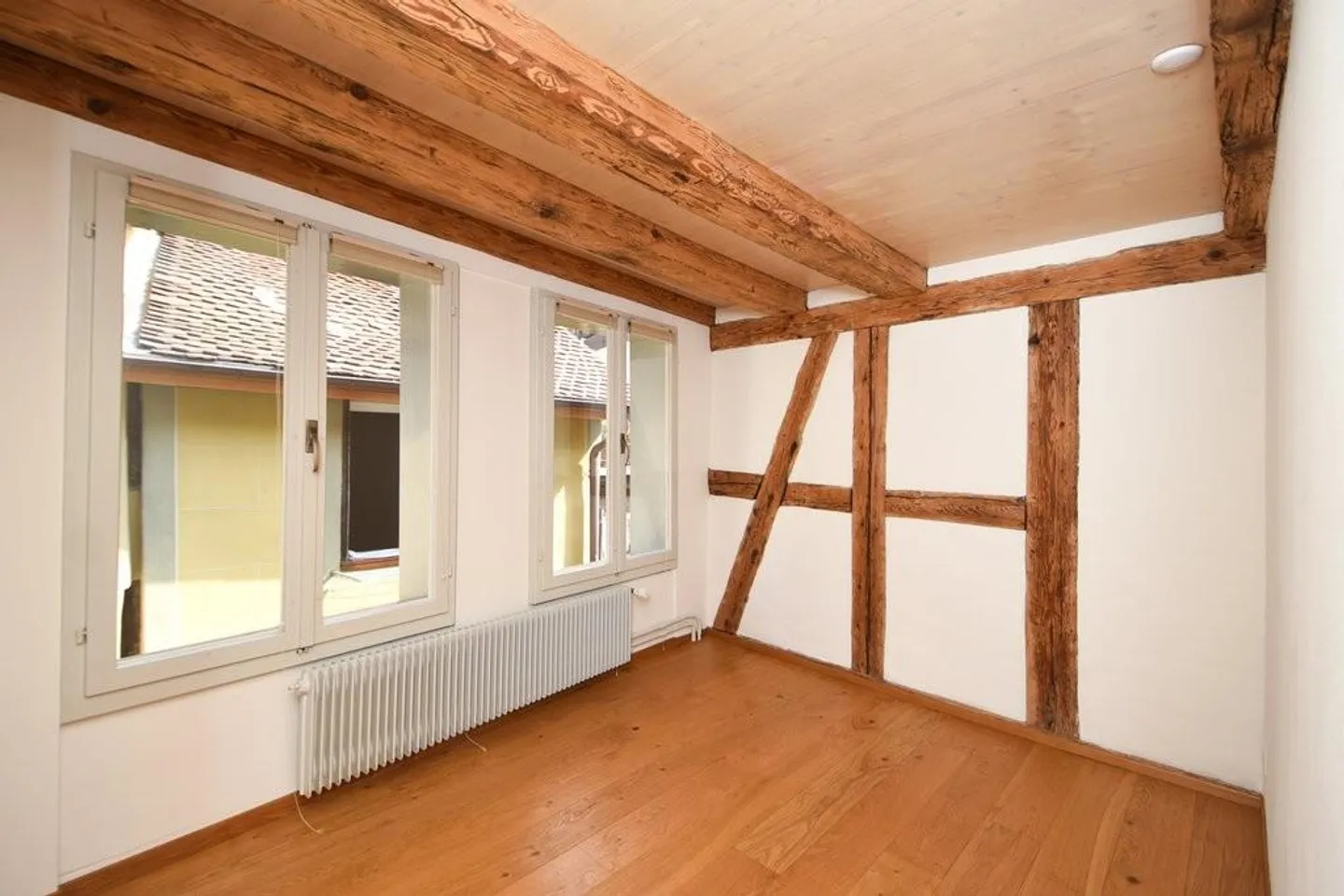 Galeriewohnung mit grosser Dachterrasse in der Berner Altstadt - Foto 4 von 11