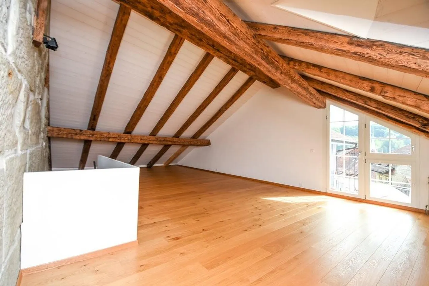 Galeriewohnung mit grosser Dachterrasse in der Berner Altstadt - Foto 7 von 11