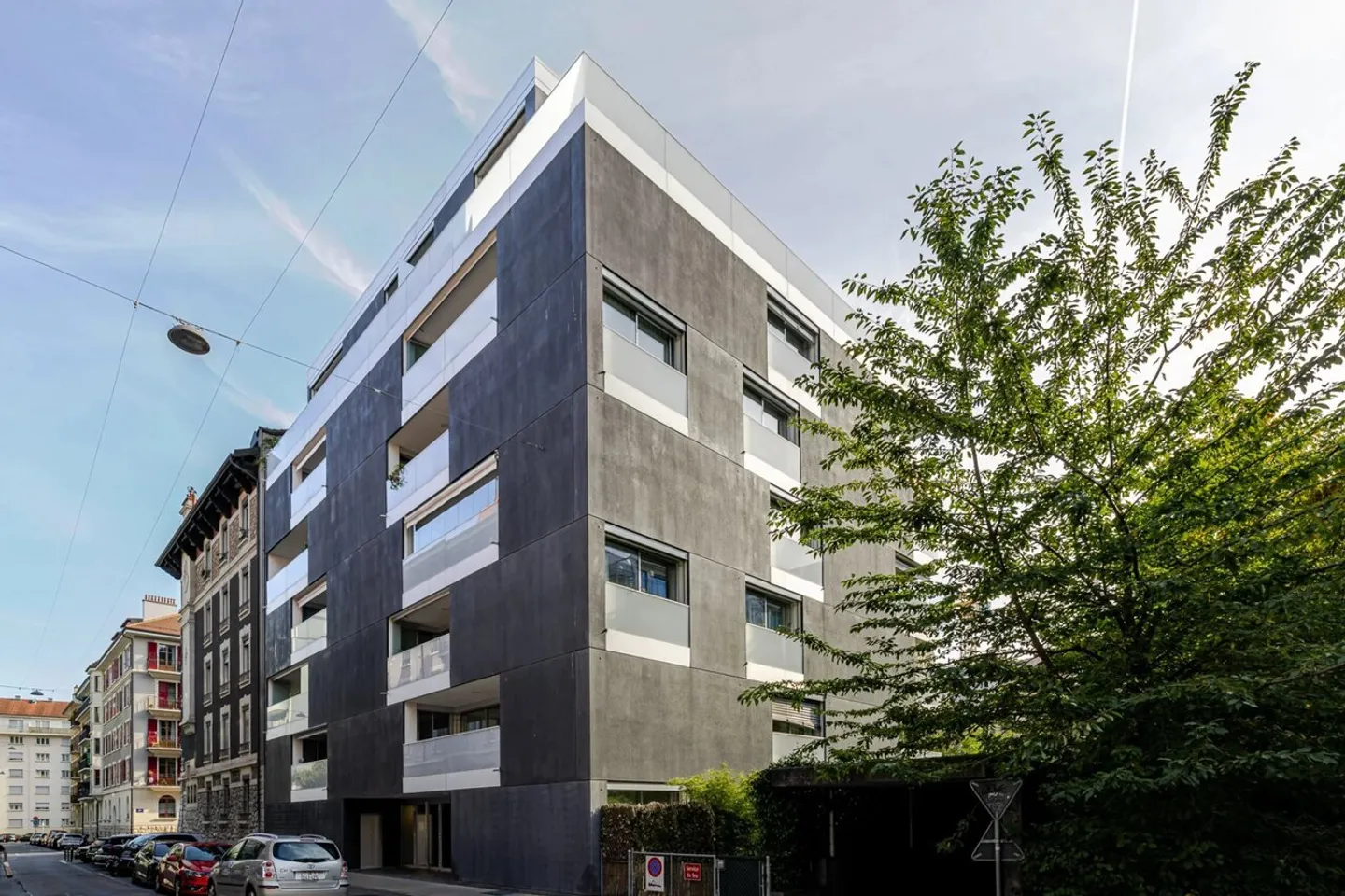 Exclusivity - Superb contemporary penthouse in the heart of Saint-Jean - Photo 2 of 10