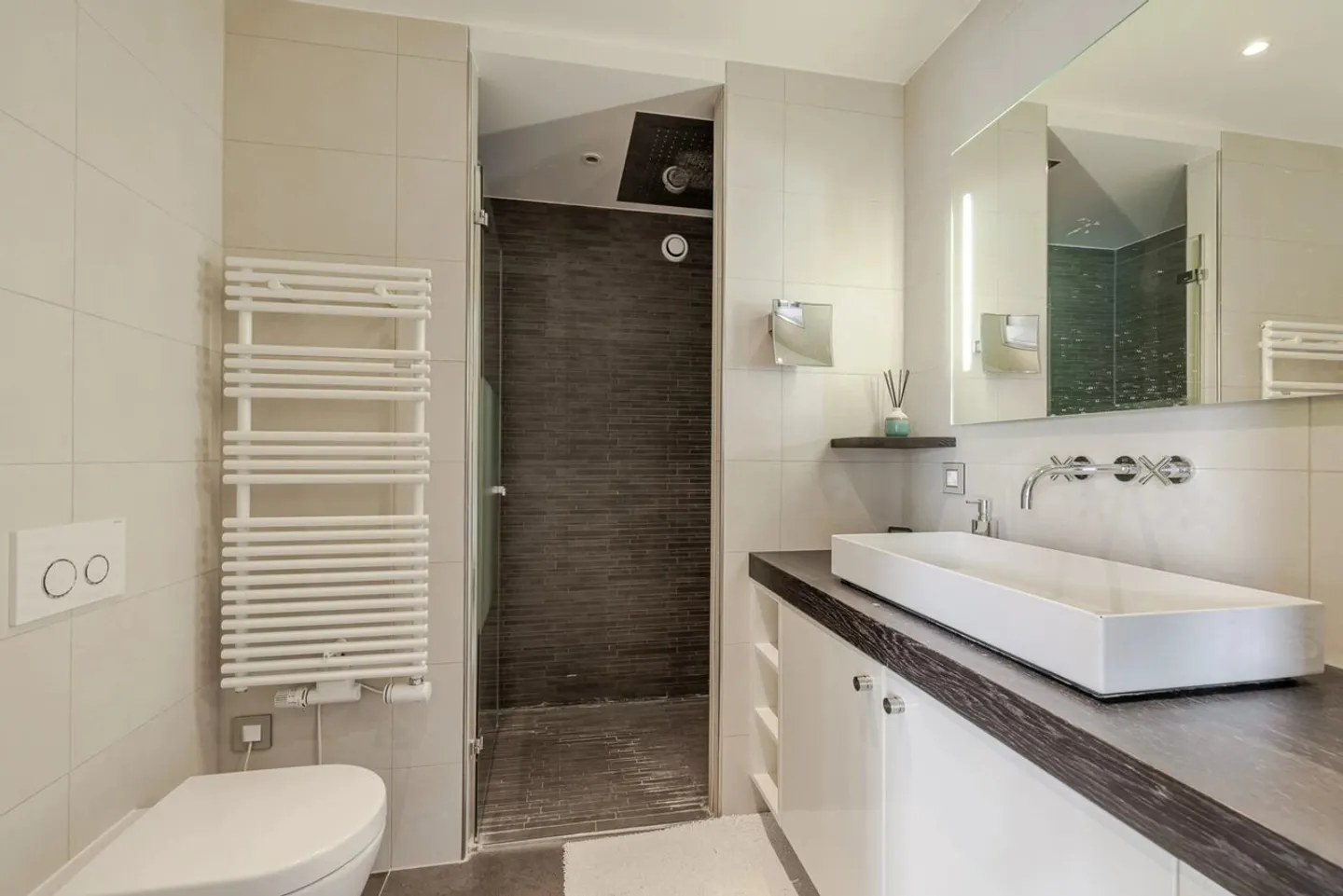 Exclusivity - Superb contemporary penthouse in the heart of Saint-Jean - Photo 6 of 10
