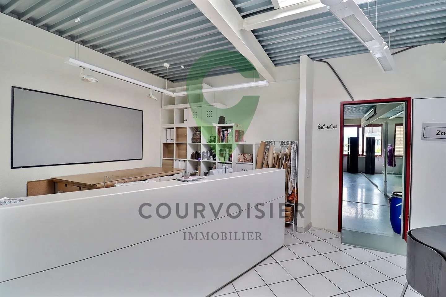 Spazio commerciale/artigianale - luminoso, modulabile e ben posizionato - Foto 7 di 10