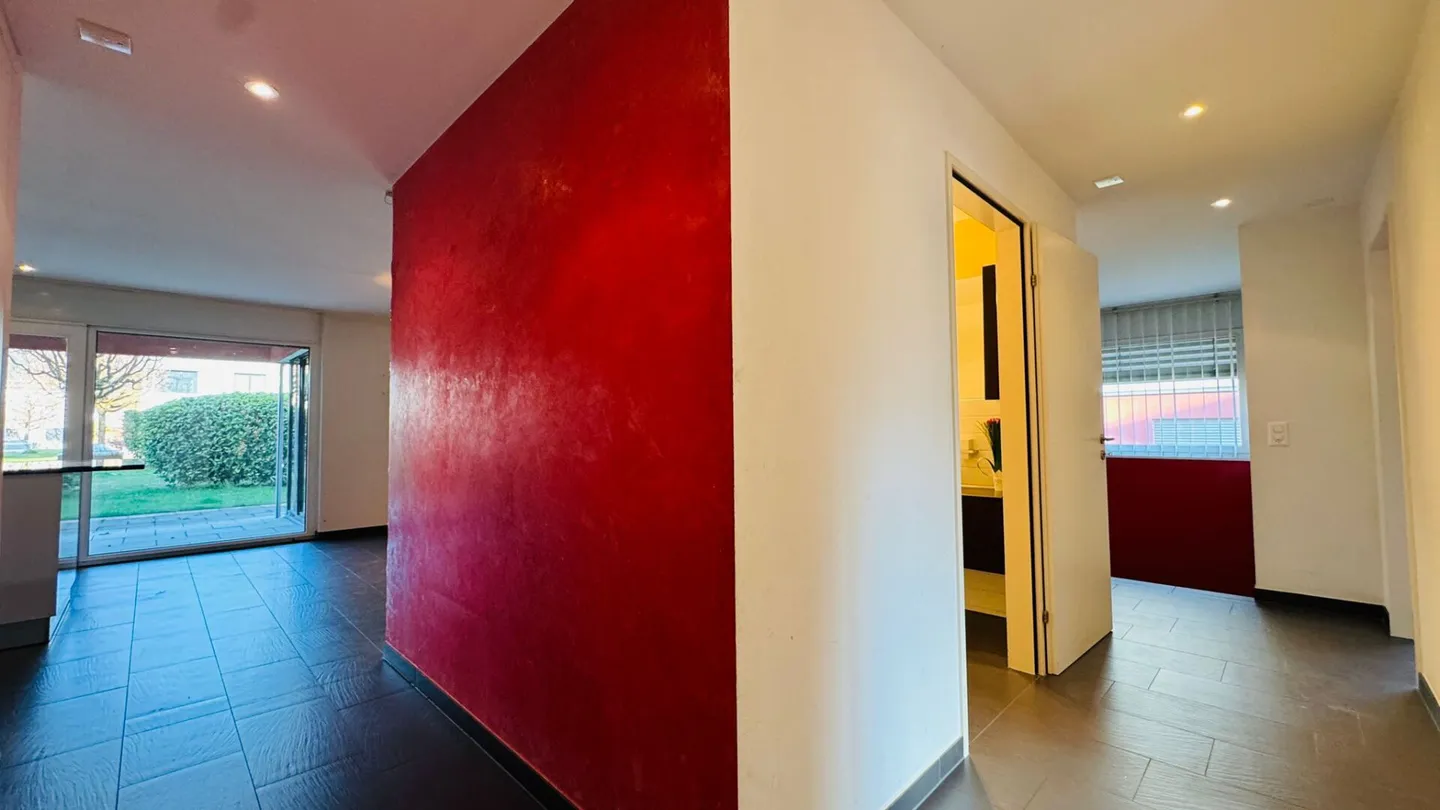 Modern 5.5-room garden maisonette apartment with winter garden, seating area and garage space - Photo 10 of 15