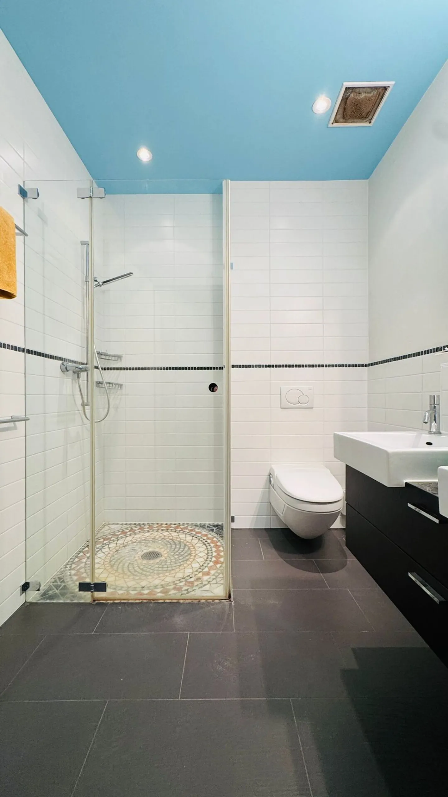 Modern 5.5-room garden maisonette apartment with winter garden, seating area and garage space - Photo 11 of 15