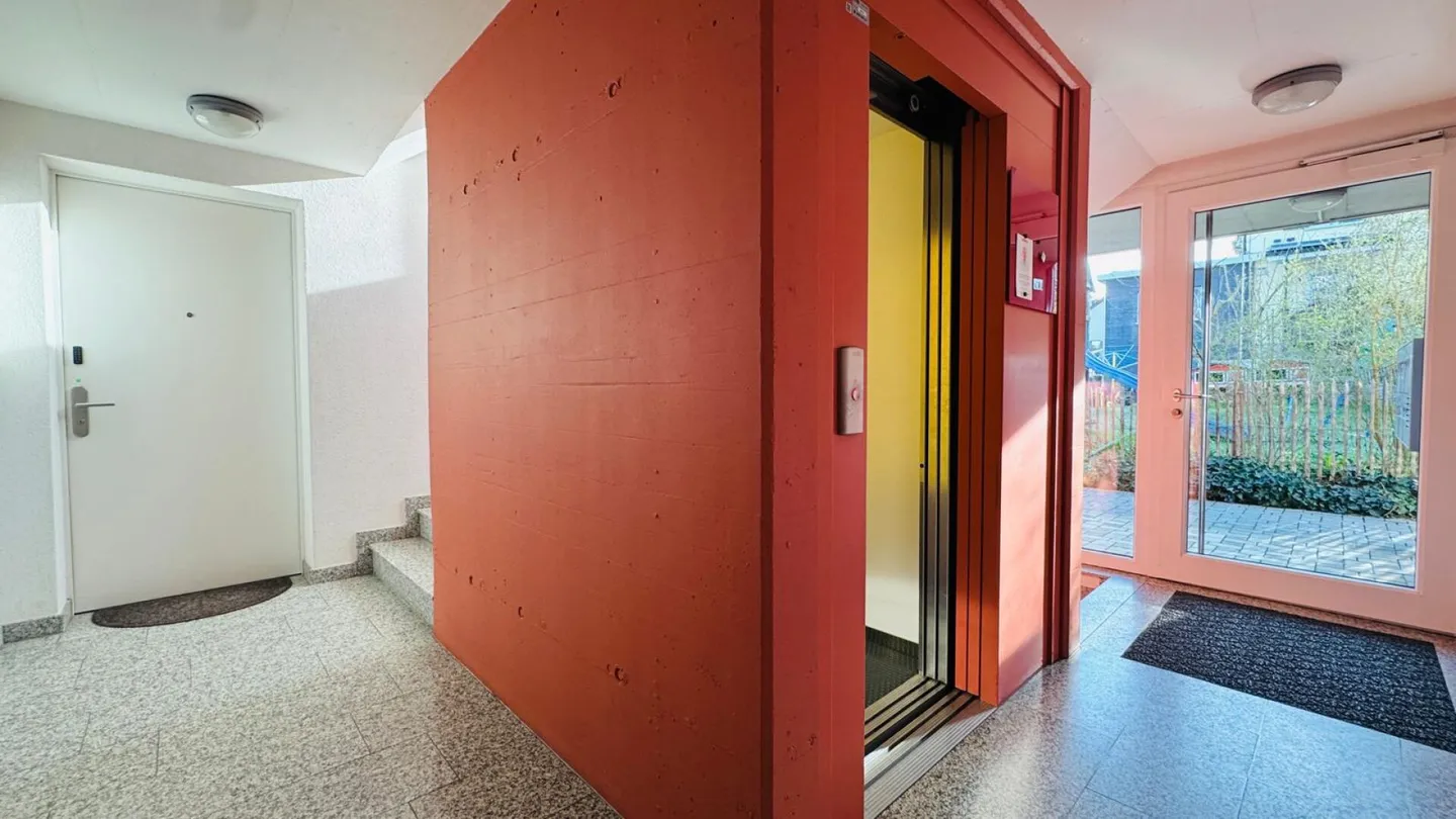 Modern 5.5-room garden maisonette apartment with winter garden, seating area and garage space - Photo 13 of 15