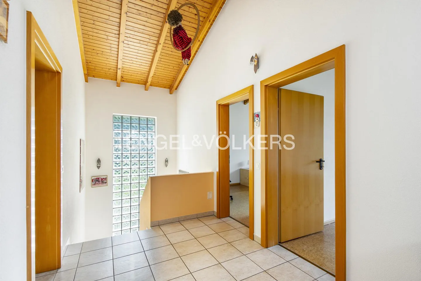Bellissima casa unifamiliare con 5,5 stanze - Foto 8 di 15