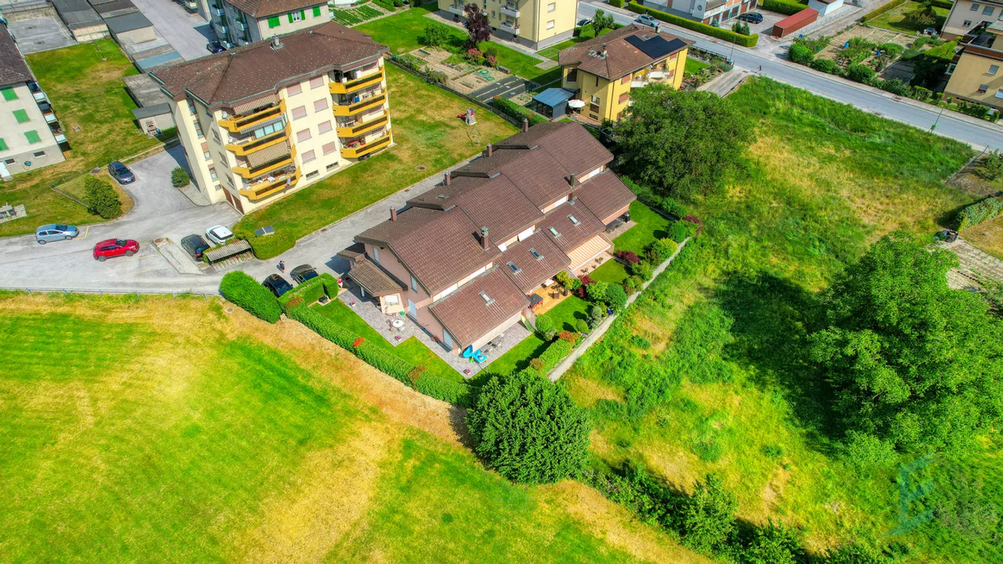EXKLUSIVITÄT Herrliche 5½-Zimmer-Reihenvilla mit Garten in Chippis - Foto 14 von 15