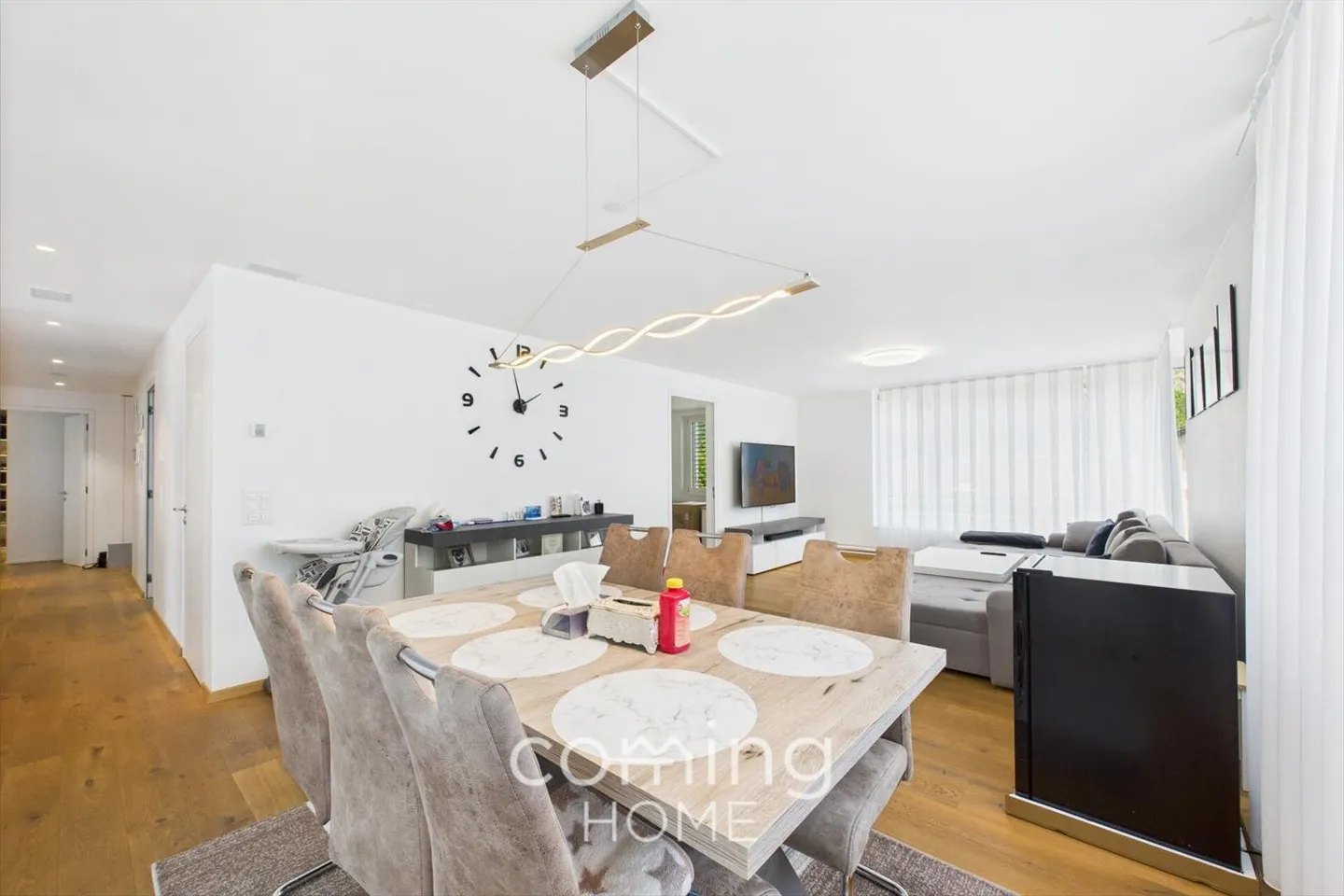 Modern 5.5-room apartment in Brig-Glis - spacious, sunny and with garden - Photo 1 of 13