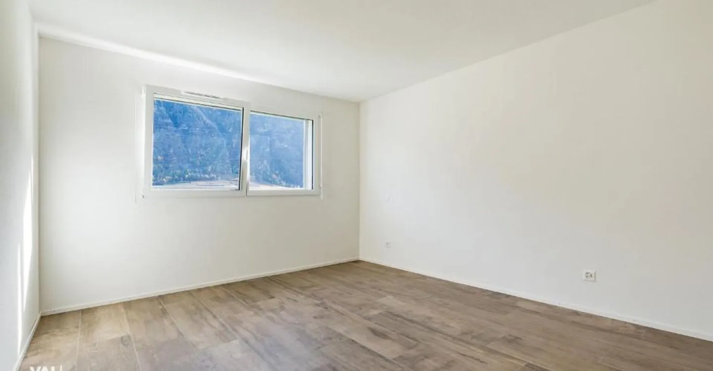 Elegant 3.5 room new apartment, combining comfort and brightness with terrace and private garden - Photo 5 of 11