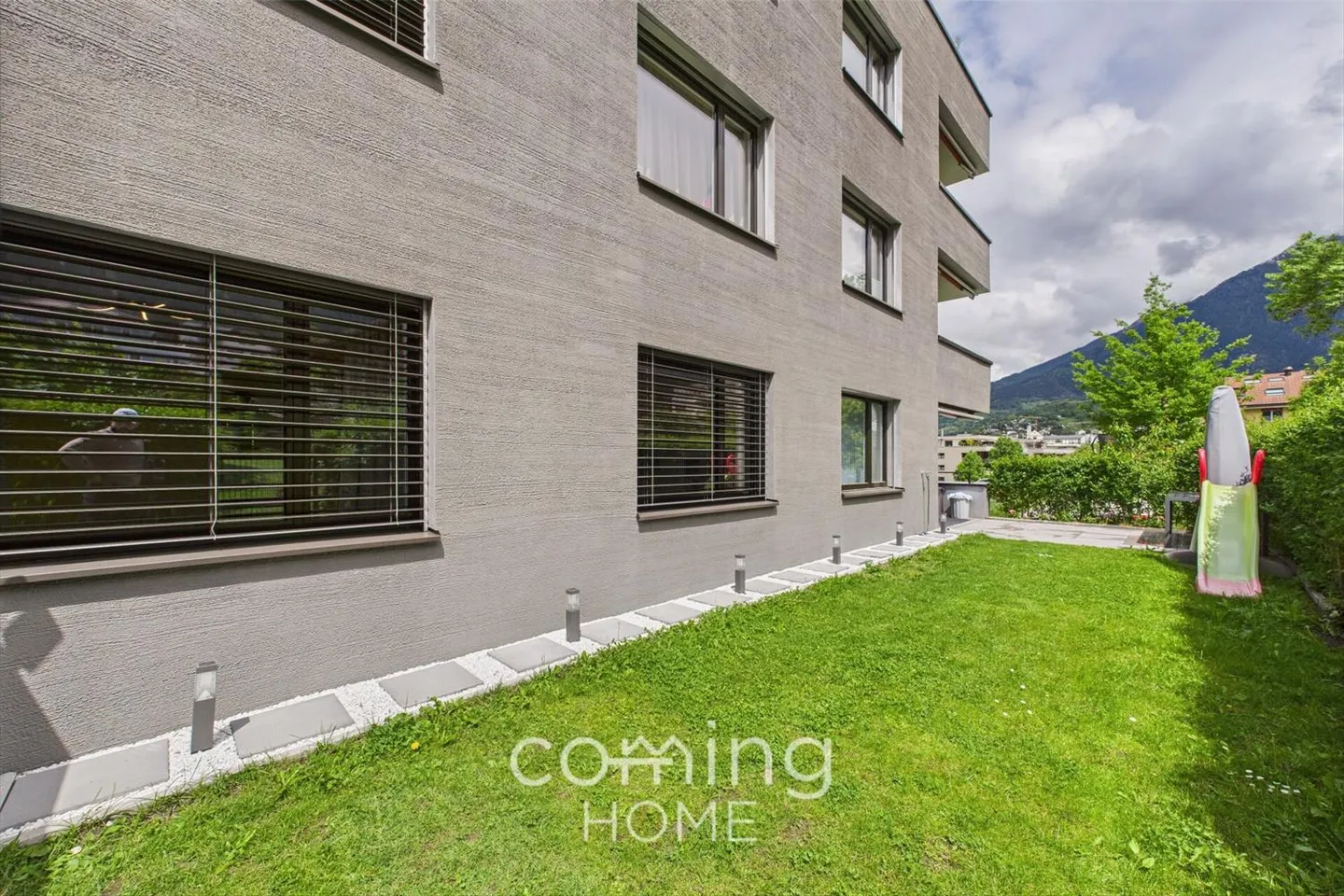 Modern 5.5-room apartment in Brig-Glis - spacious, sunny and with garden - Photo 12 of 13