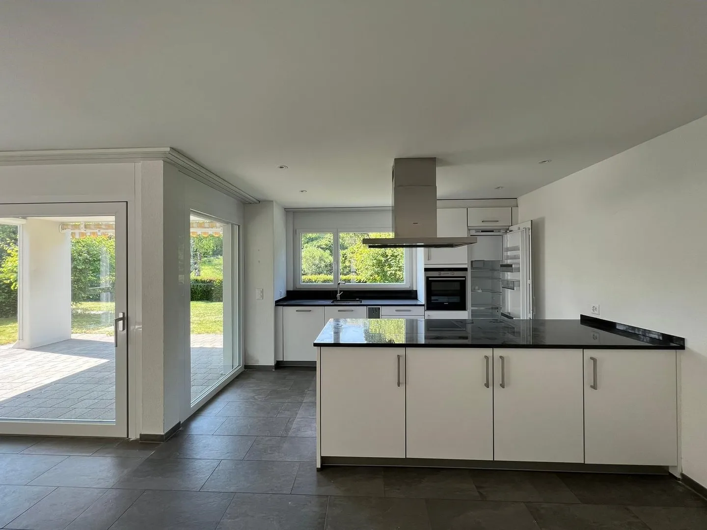 Erdgeschosswohnung mit Garten - Foto 1 von 10