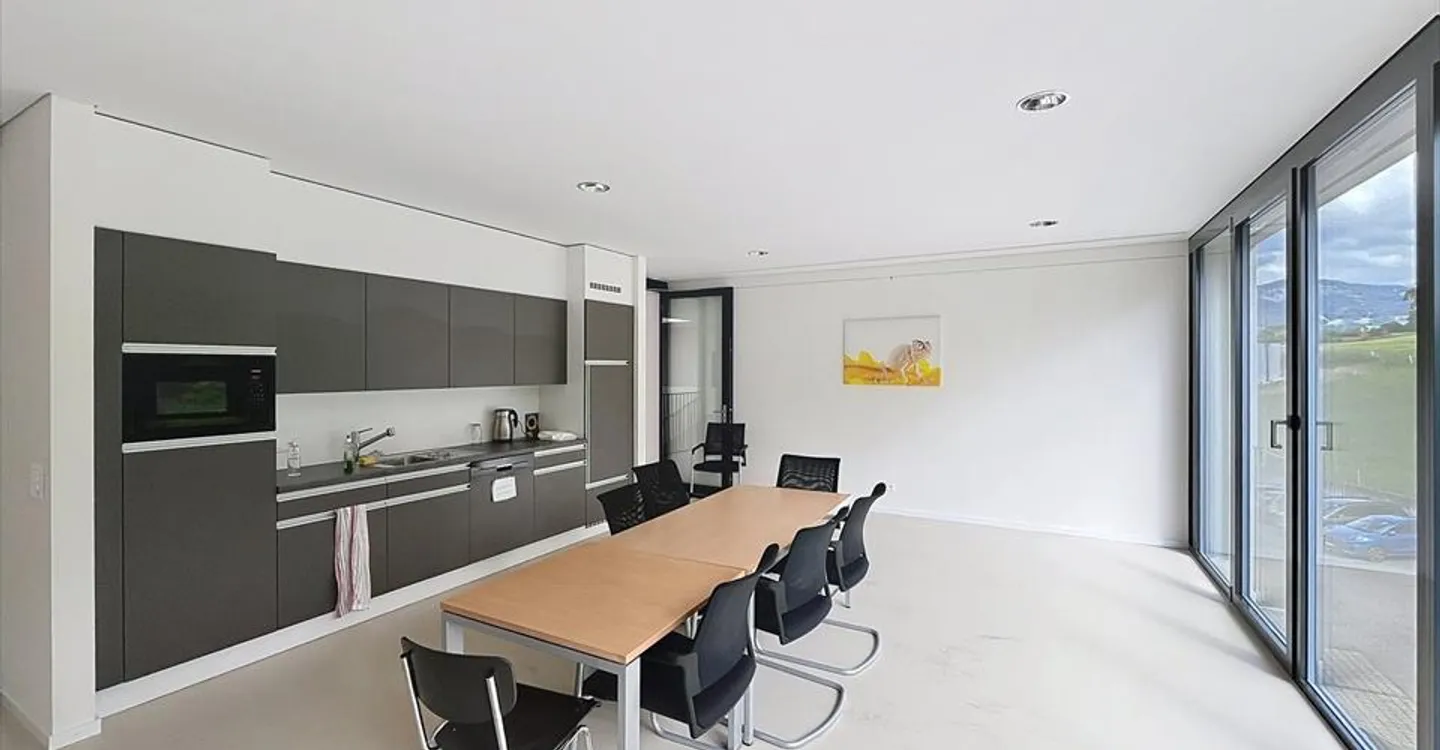 Immeuble mixte à louer - Photo 2 sur 4