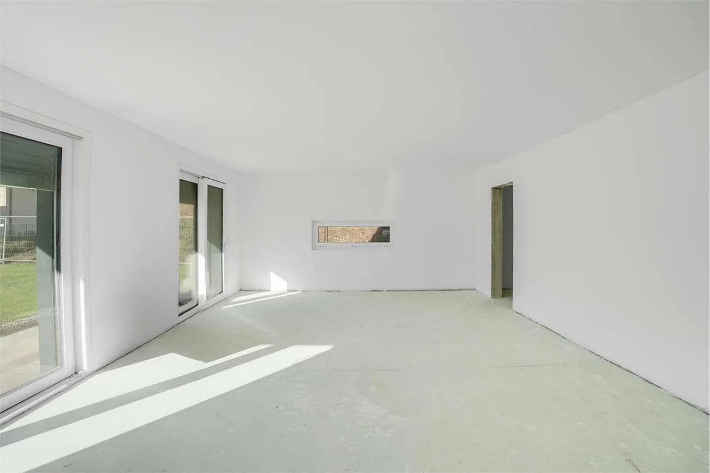 Prestigious 4.5-room apartment with private garden - Residenza Natura - Photo 4 of 13