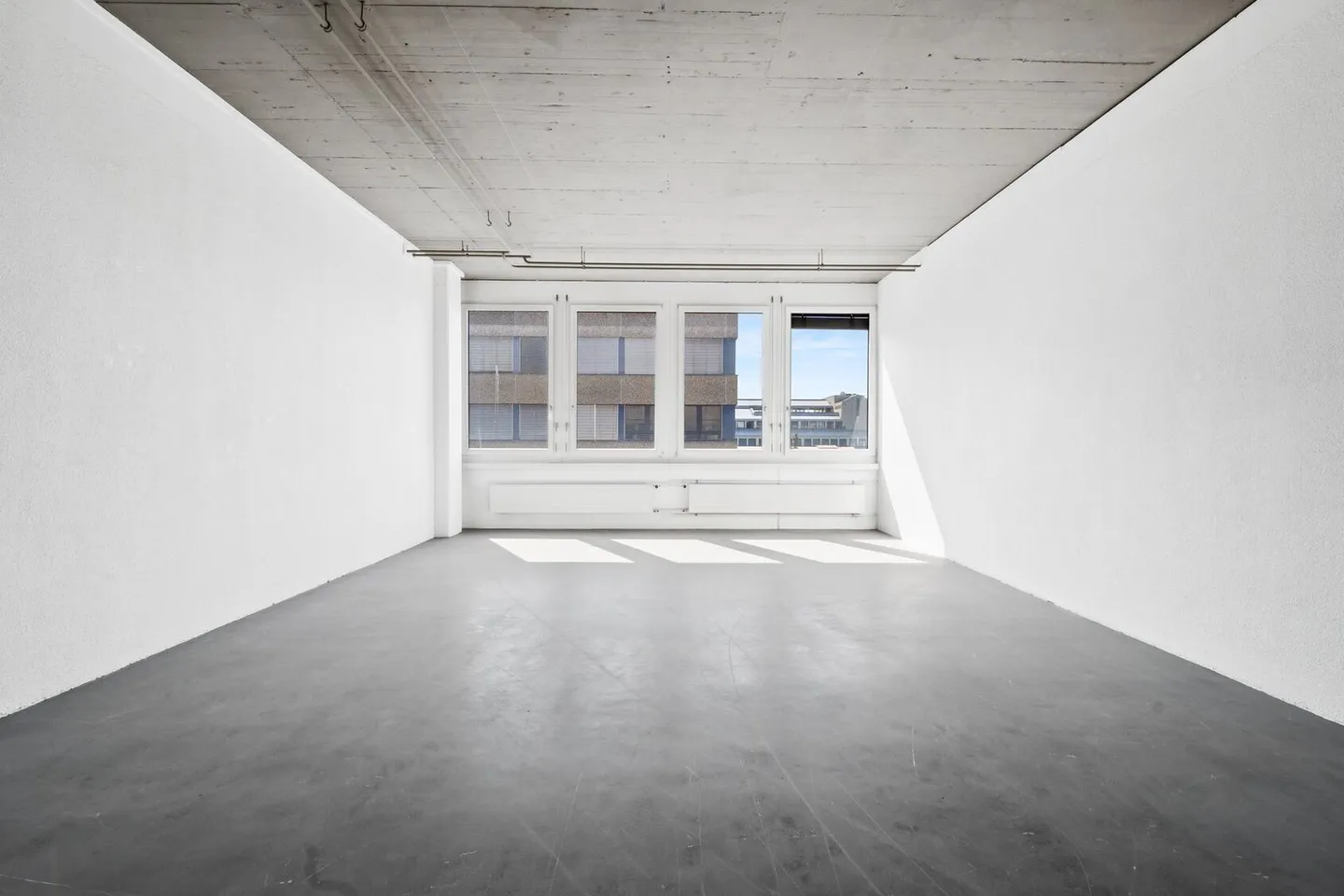 Edificio ad uso misto in affitto - Foto 5 di 8