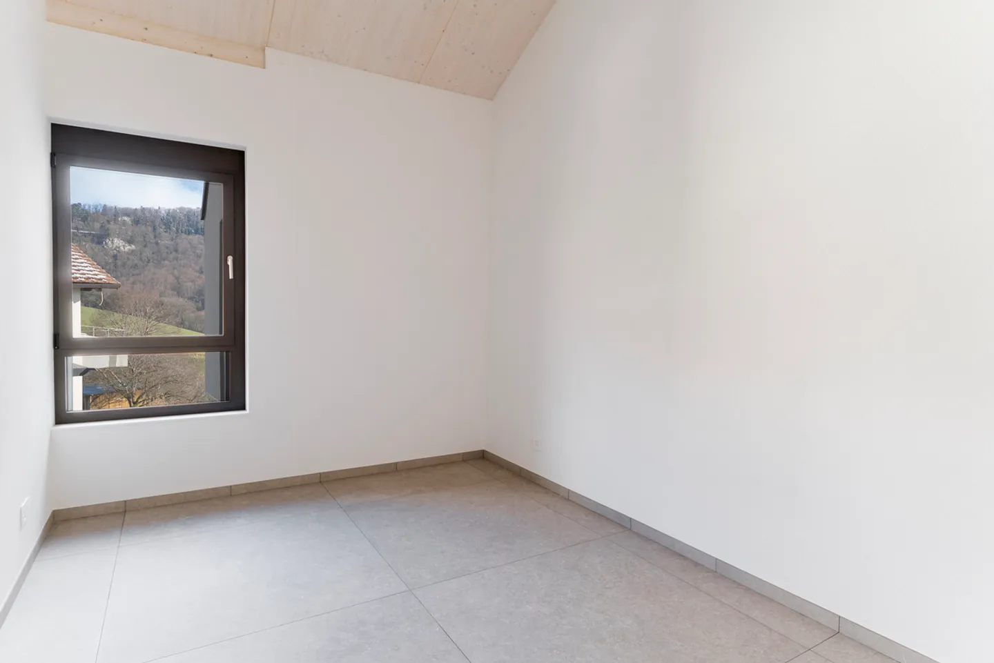 Villa elegante con un ambiente idilliaco - Foto 11 di 13