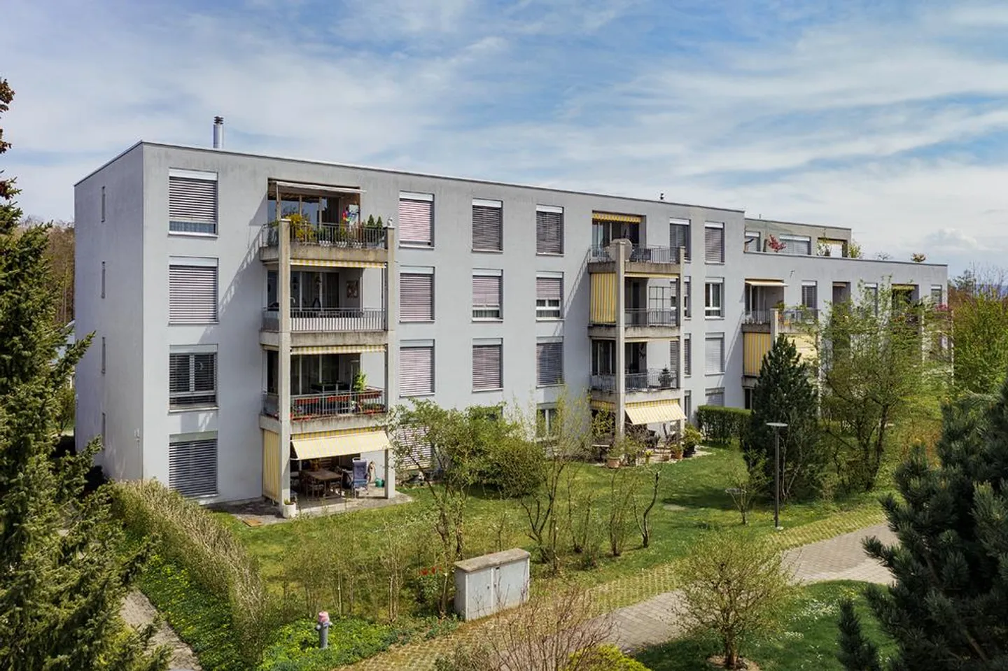 Appartamento soleggiato in un quartiere adatto alle famiglie - Foto 1 di 12