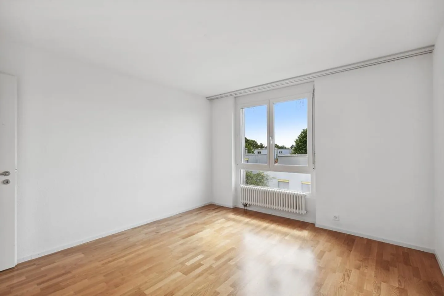 Appartamento soleggiato in un quartiere adatto alle famiglie - Foto 9 di 12