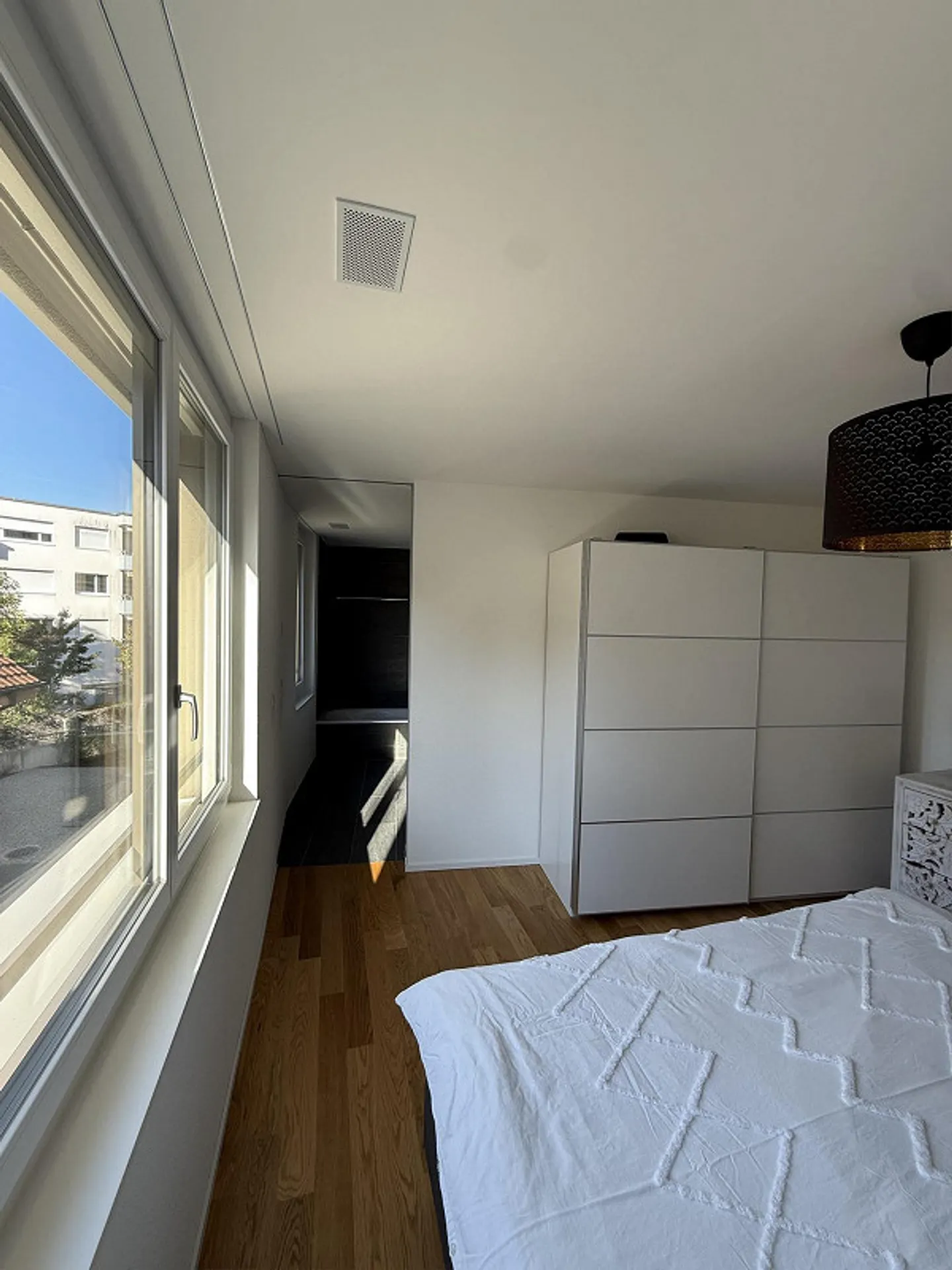 Moderne Wohnung zur Untermiete in Pfäffikon SZ - Foto 5 di 16
