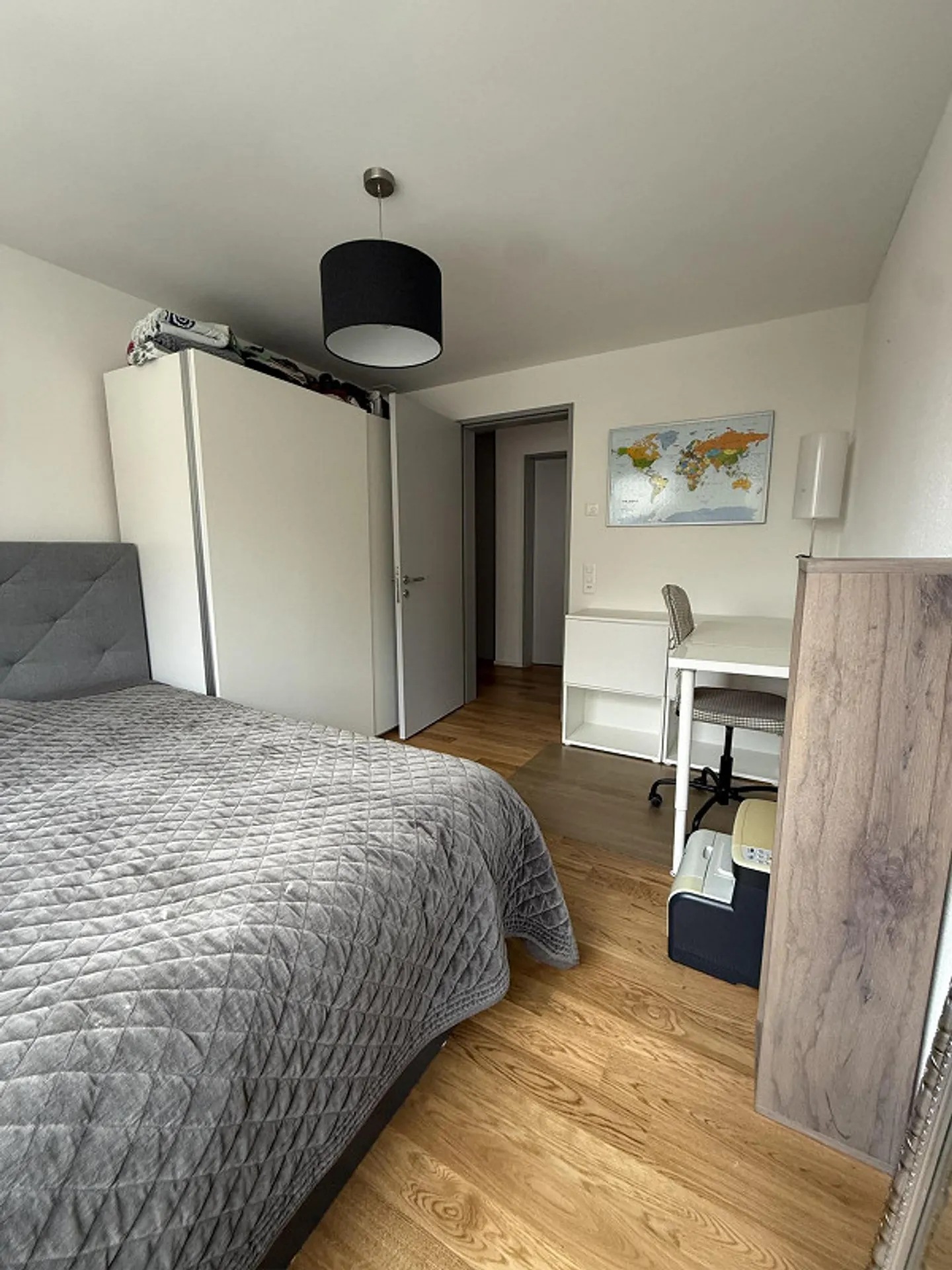 Moderne Wohnung zur Untermiete in Pfäffikon SZ - Foto 9 di 16