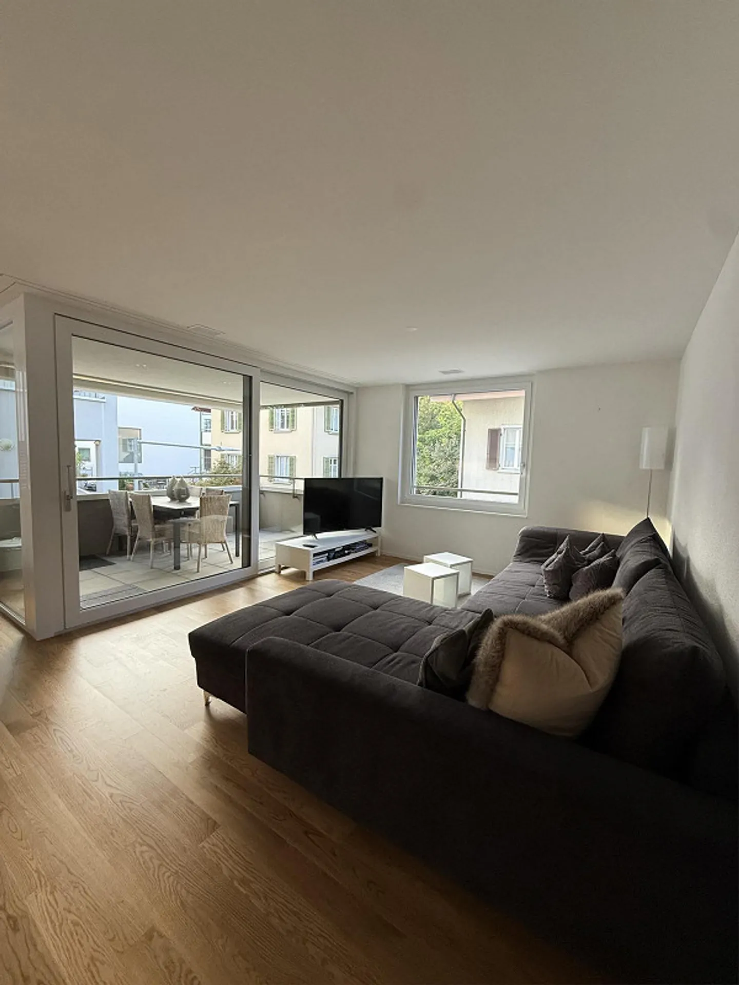 Moderne Wohnung zur Untermiete in Pfäffikon SZ - Foto 11 di 16
