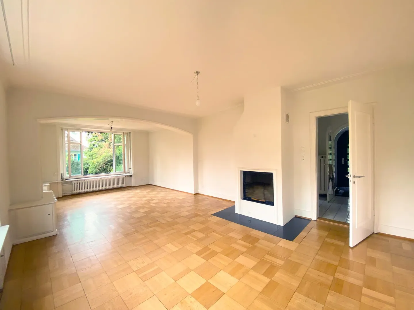 Herrschaftliches Haus mit riesigem Garten im Steingrubenquartier - Foto 2 di 18