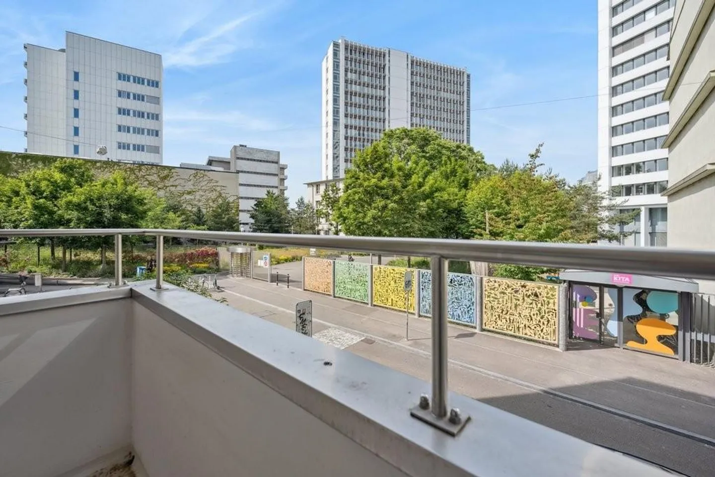 Modern apartment near Novartis Campus - Photo 7 of 7