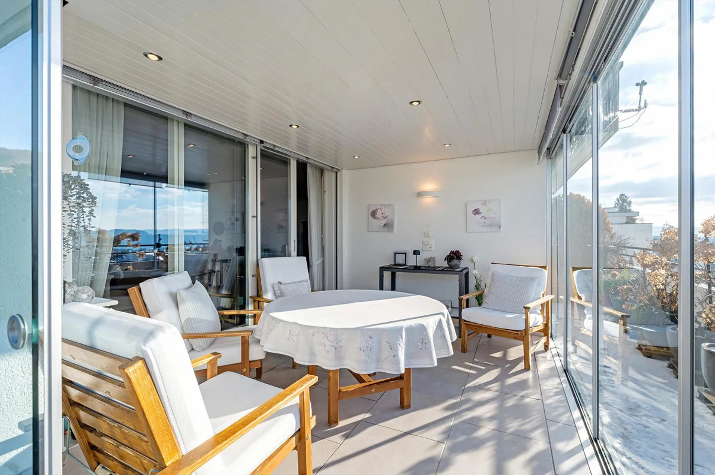 Vivi panorami e comfort in una posizione centrale - Foto 5 di 13