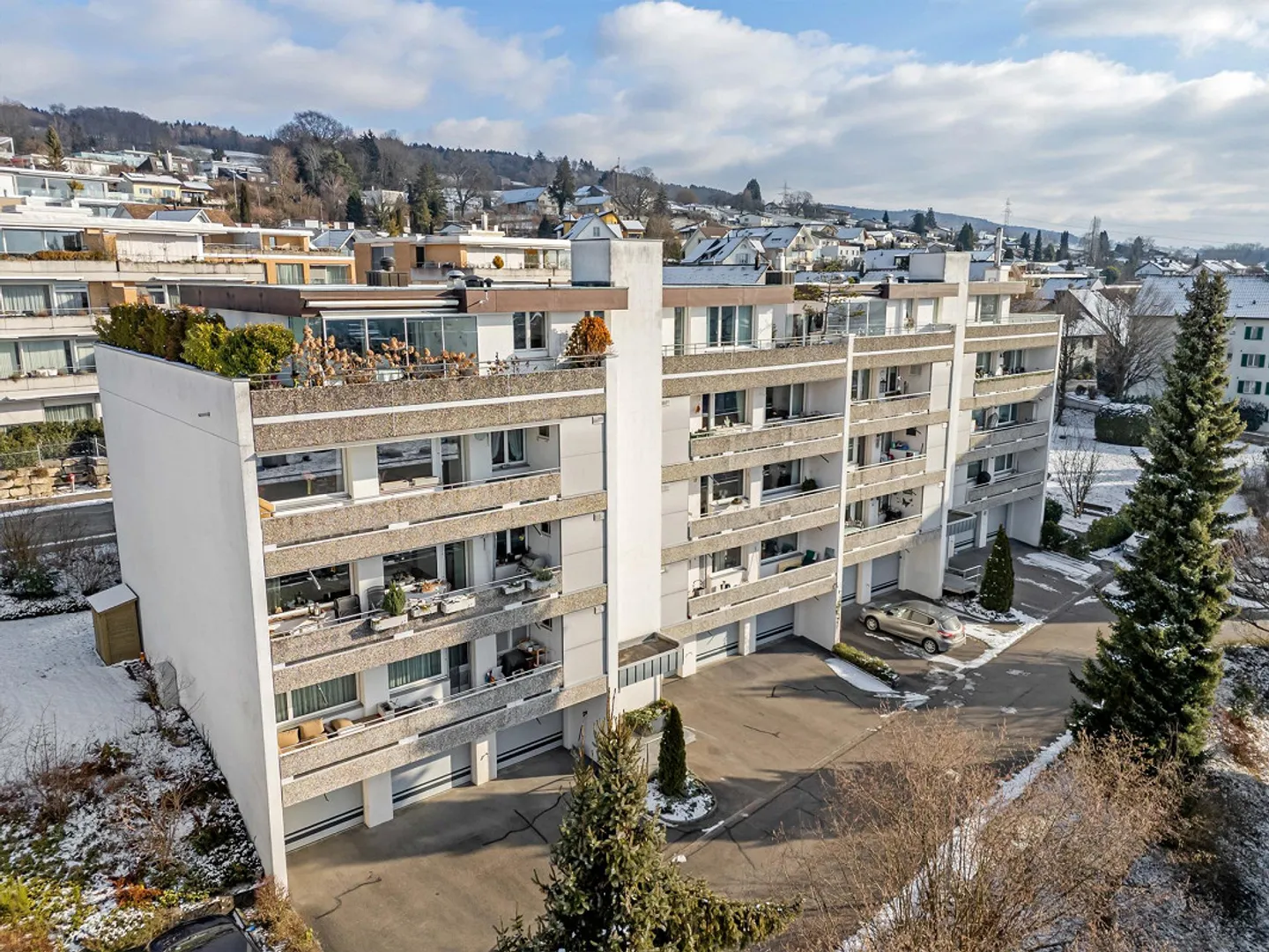 Vivi panorami e comfort in una posizione centrale - Foto 12 di 13