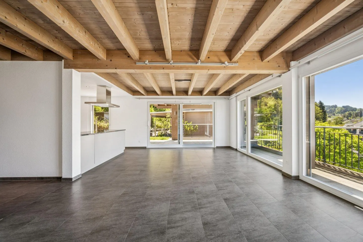 Modernes freistehendes Haus - Foto 1 von 7