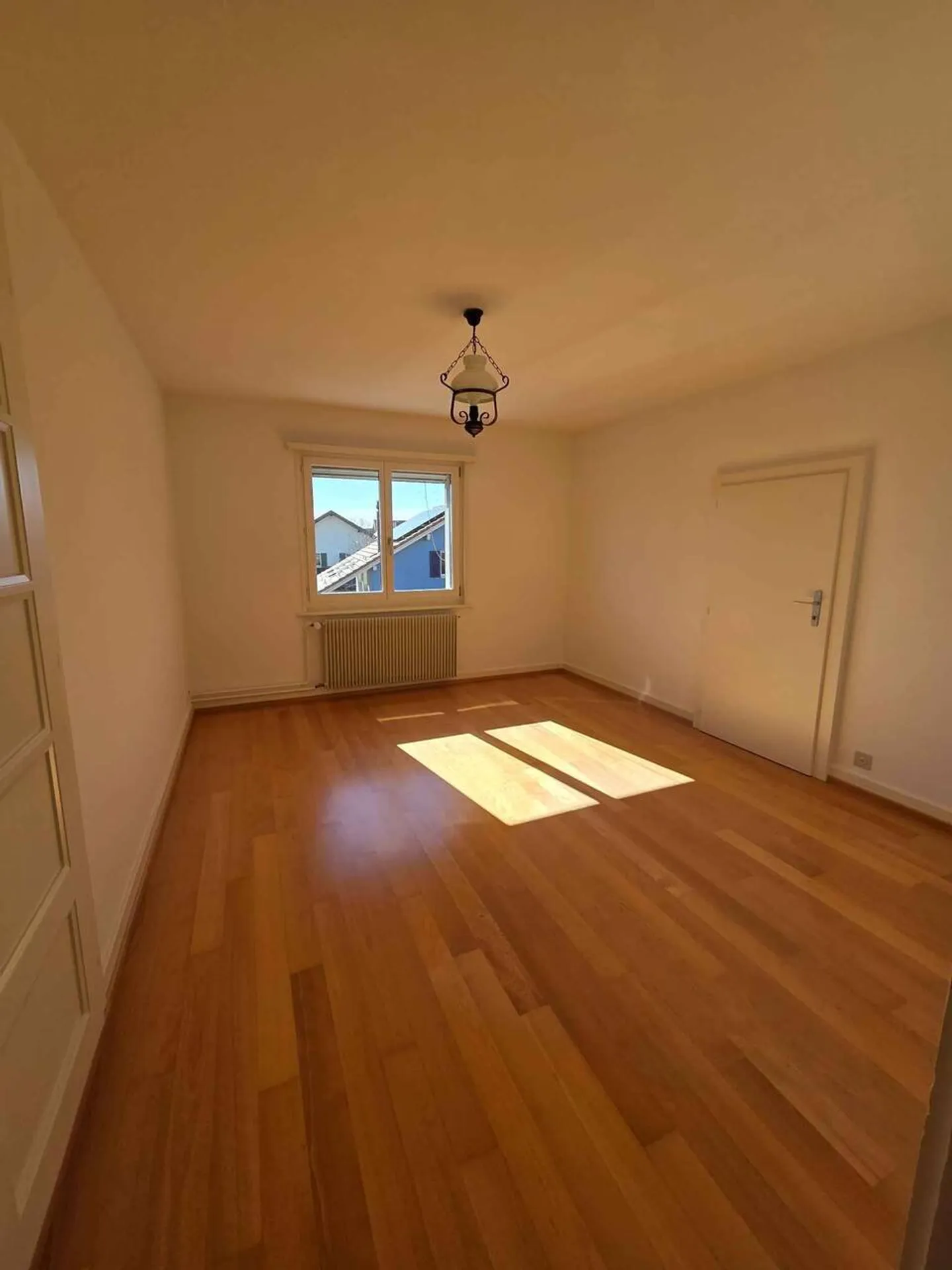 Incantevole duplex di 5.5 stanze al 1° piano - Foto 2 di 7