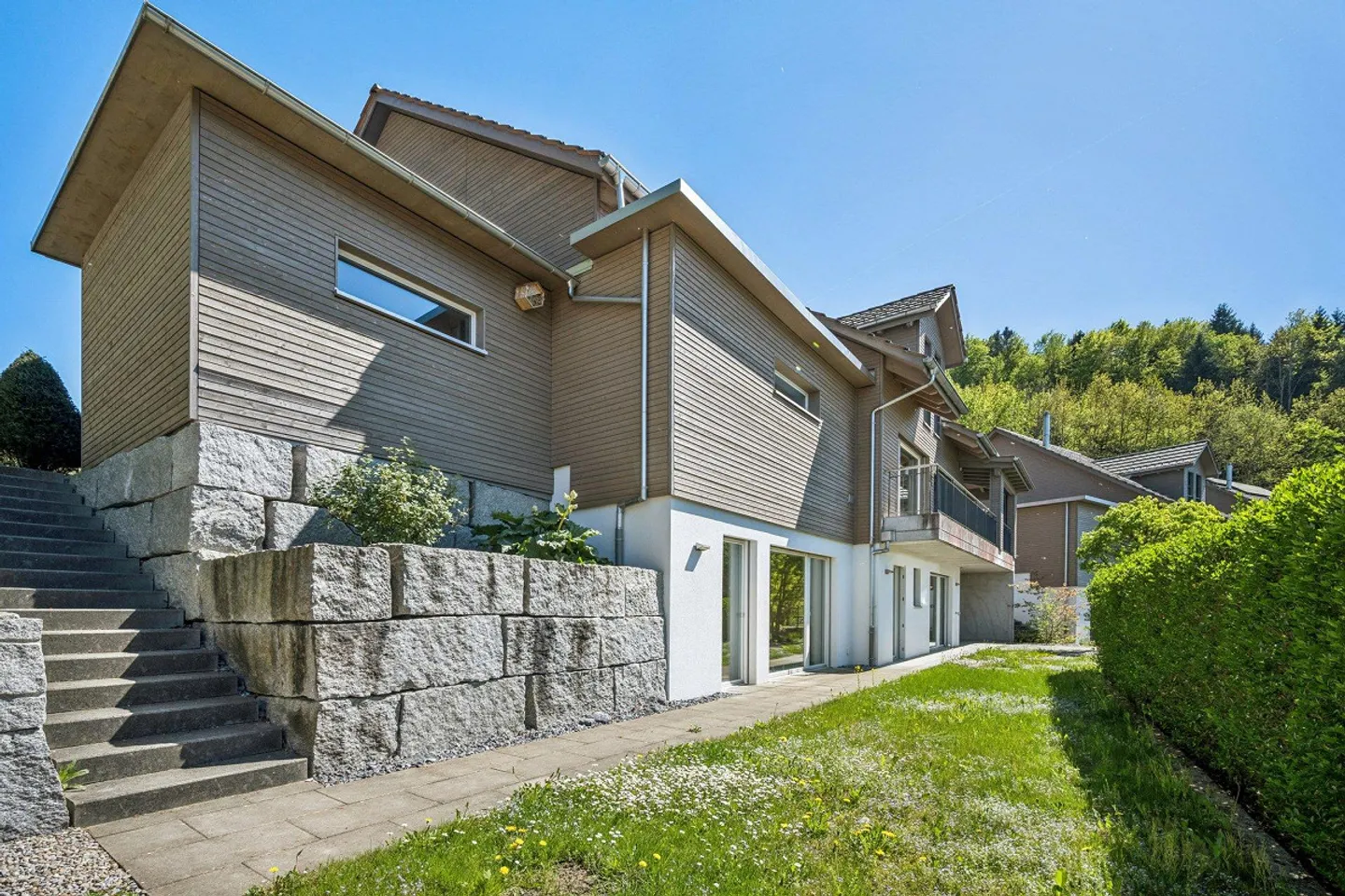 Modernes freistehendes Haus - Foto 7 von 7