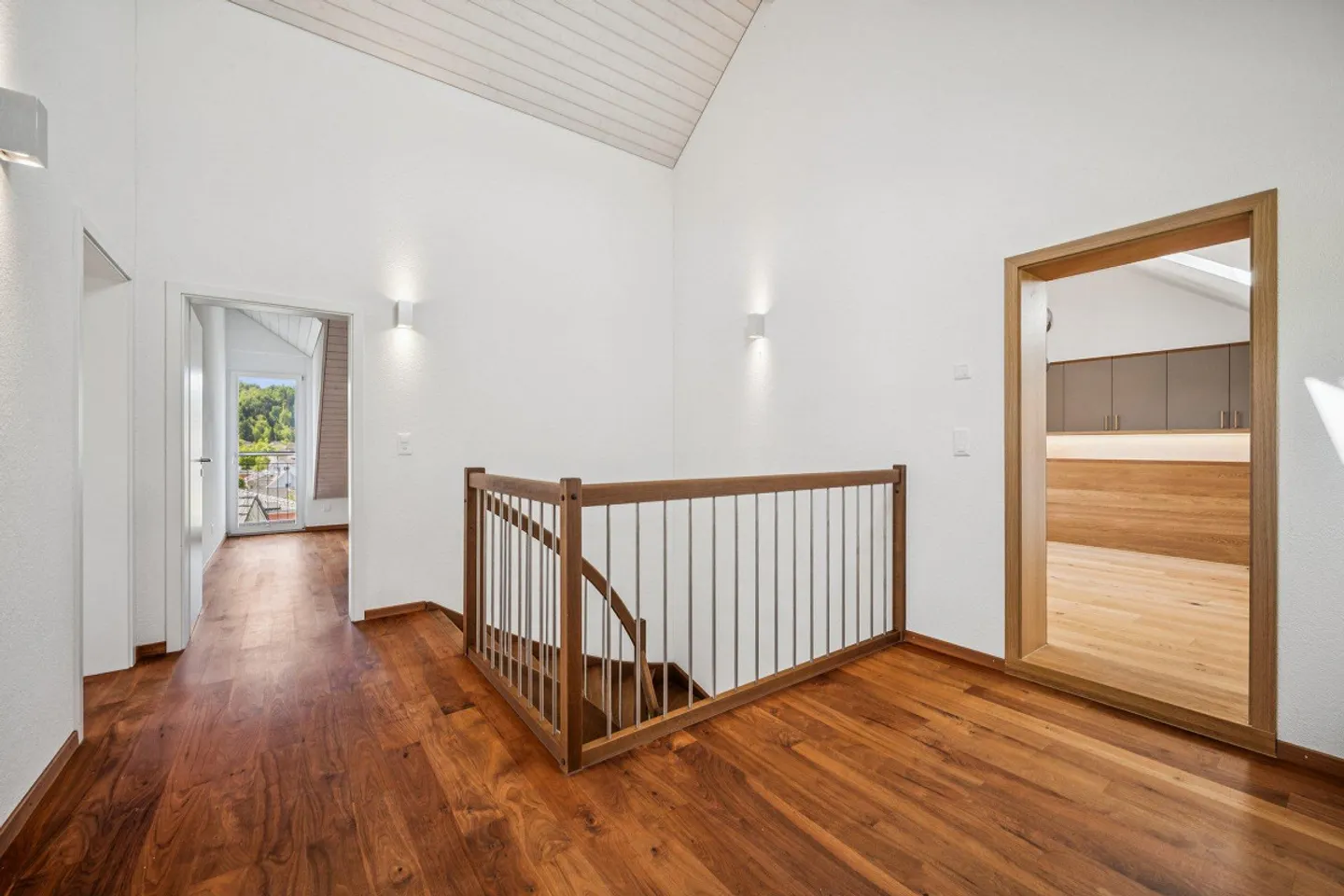 Modernes freistehendes Haus - Foto 4 von 7