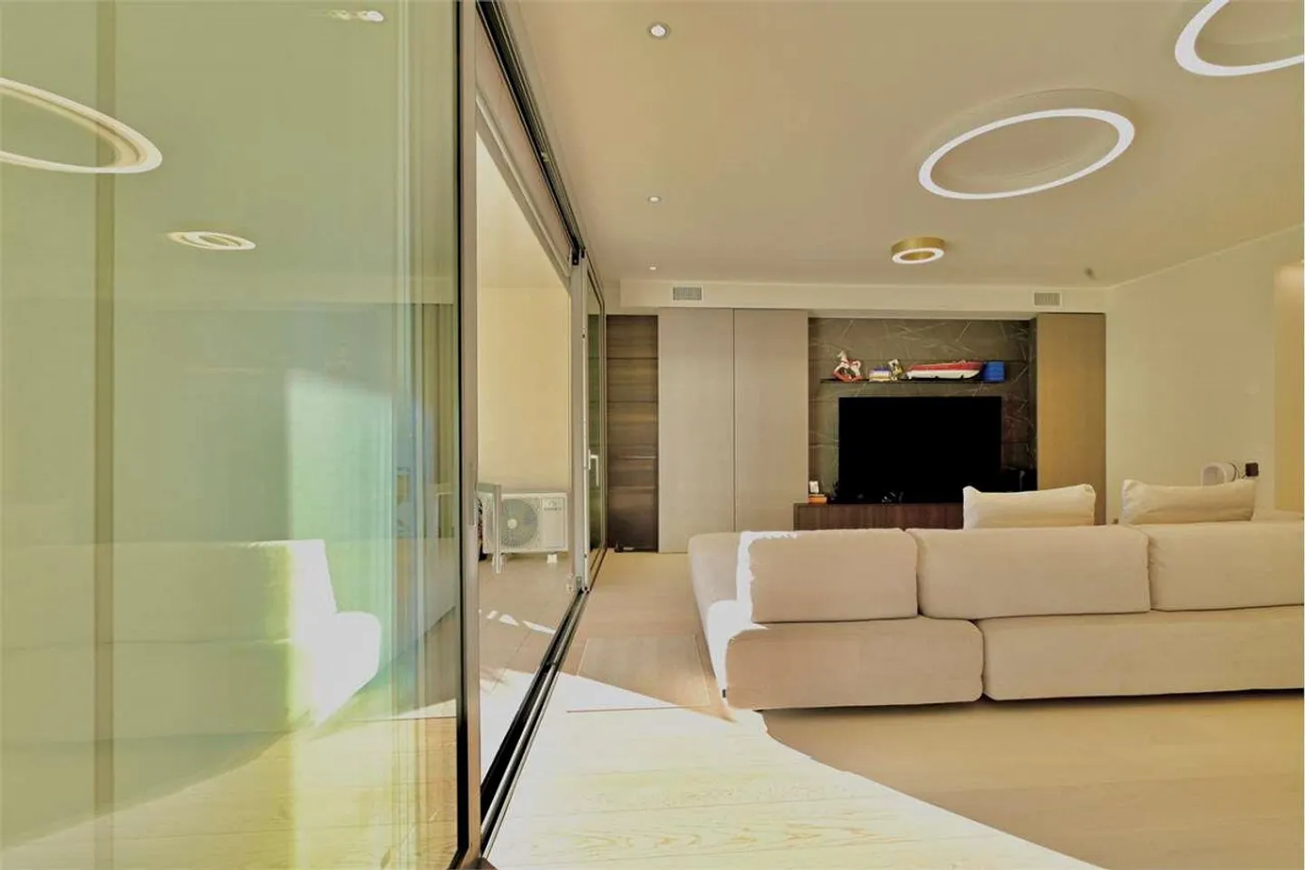 Nouvel appartement de 3,5 pièces à Cassarate - Photo 2 sur 13