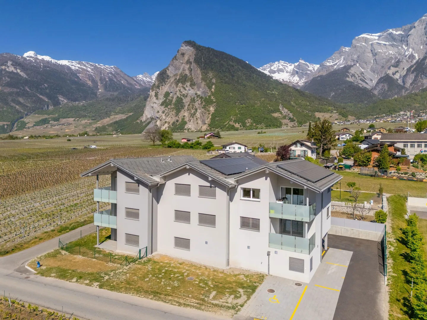 Nouvel Appartement à St-Pierre-de-Clages - Photo 7 sur 8